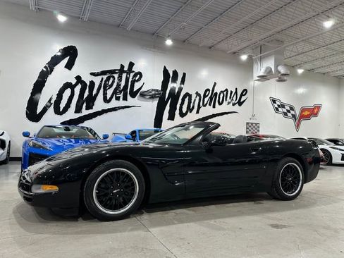 Used 1999 Chevrolet Corvette Convertible w/ Performance Handling Pkg image 1