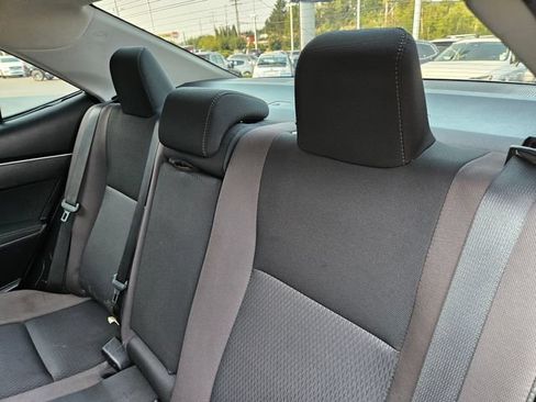 Used 2019 Toyota Corolla LE FWD image 13