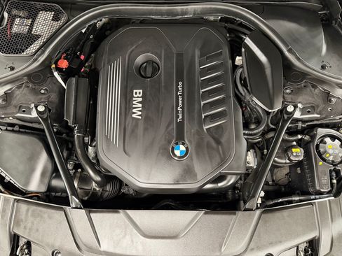 Used 2017 BMW 740i RWD image 59