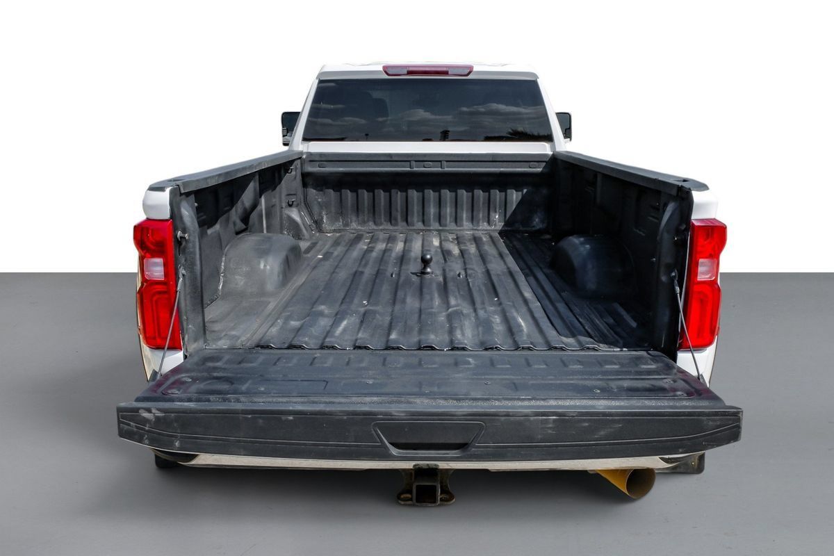 Used 2024 Chevrolet Silverado 3500 LT w/ Convenience Package AWD/4WD image 59