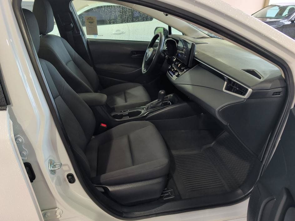 Used 2023 Toyota Corolla LE w/ LE Convenience Package FWD image 12