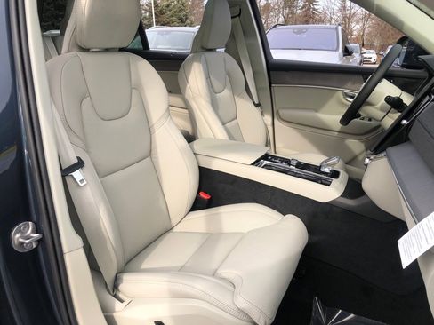 New 2026 Volvo XC90 B6 Ultra w/ Protection Package image 33