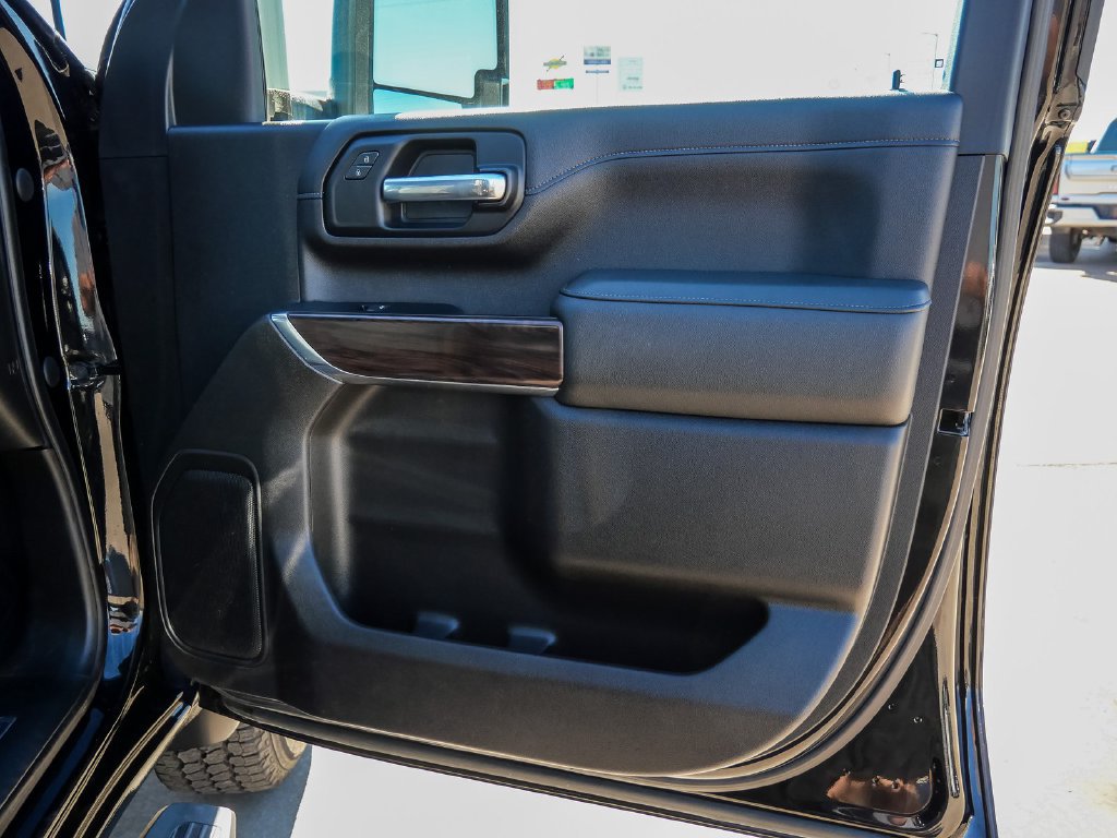 Used 2022 GMC Sierra 2500 SLT w/ SLT Convenience Package AWD/4WD image 21