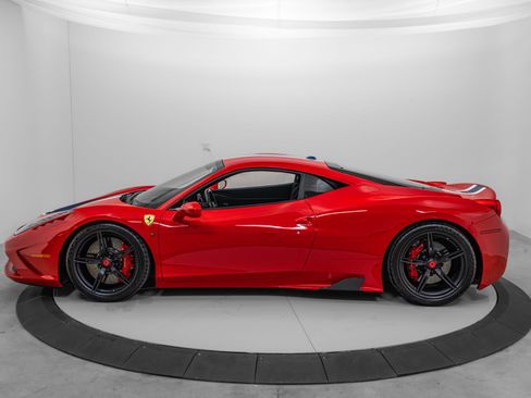 Certified 2015 Ferrari 458 Speciale Coupe image 3