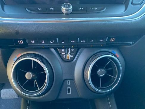 Used 2023 Chevrolet Blazer LT FWD image 22
