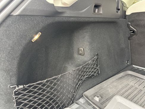 Used 2023 Volvo XC60 T8 Plus image 59