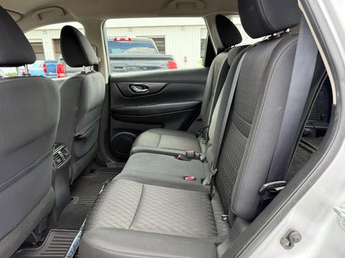 Used 2018 Nissan Rogue S AWD/4WD image 21