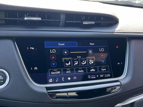 Certified 2025 Cadillac XT6 Luxury image 22