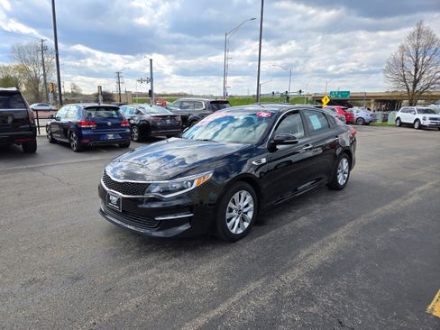 Used 2018 Kia Optima LX w/ Convenience Package FWD image 3