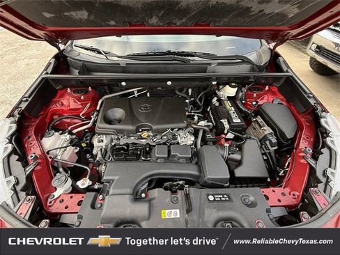 Used 2022 Toyota RAV4 LE image 30