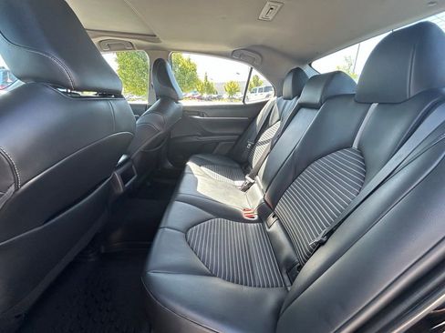 Used 2021 Toyota Camry SE w/ Cold Weather Package AWD/4WD image 26