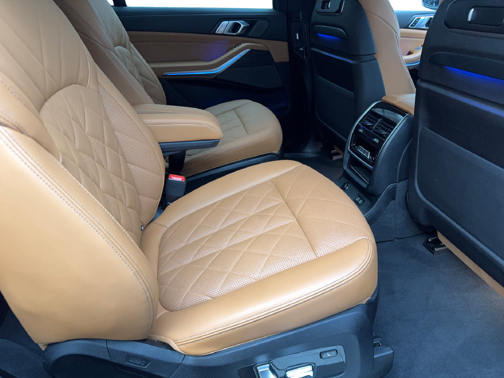Used 2024 BMW X7 xDrive40i w/ Executive Package AWD/4WD image 46