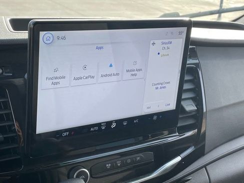 Used 2023 Ford Transit 350 XLT image 18