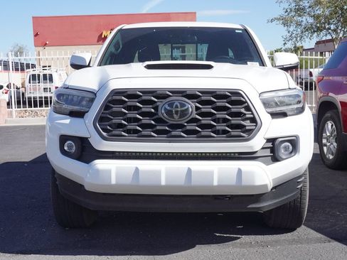 Used 2023 Toyota Tacoma TRD Sport AWD/4WD image 2