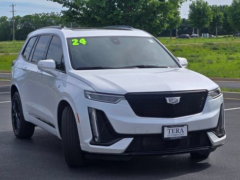 Used 2024 Cadillac XT6 Sport w/ LPO, Onyx Lite Package AWD/4WD image 4