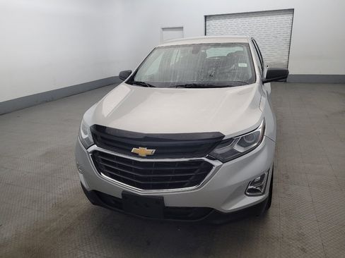 Used 2019 Chevrolet Equinox LS FWD image 15