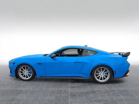 Used 2024 Ford Mustang GT RWD image 4