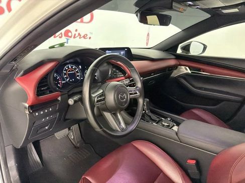 Used 2021 MAZDA MAZDA3 Hatchback w/Premium Plus Pkg AWD/4WD image 12