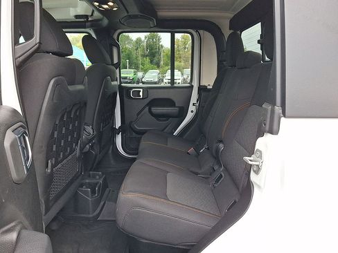 Used 2023 Jeep Gladiator Mojave w/ Cold Weather Group AWD/4WD image 26