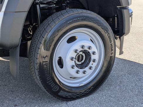 New 2025 Ford F550 4x4 Regular Cab Super Duty image 13