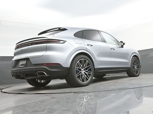 New 2026 Porsche Cayenne E-Hybrid Coupe image 34