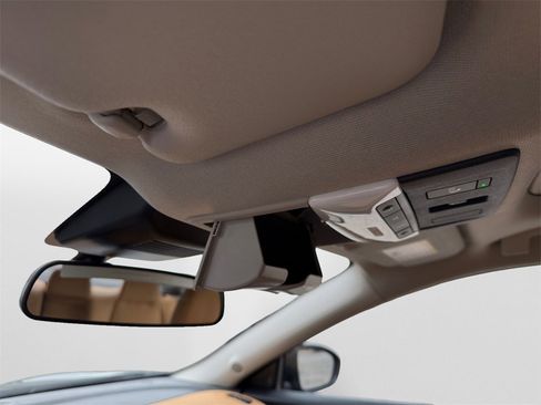 New 2025 Nissan Sentra SV w/ SV Premium Package image 28