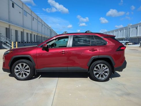 Certified 2025 Toyota RAV4 XLE Premium image 8