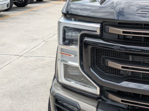 Used 2022 Ford F350 King Ranch w/ Tremor Off-Road Package AWD/4WD image 9