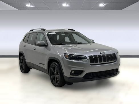 Used 2020 Jeep Cherokee Latitude Plus FWD image 6
