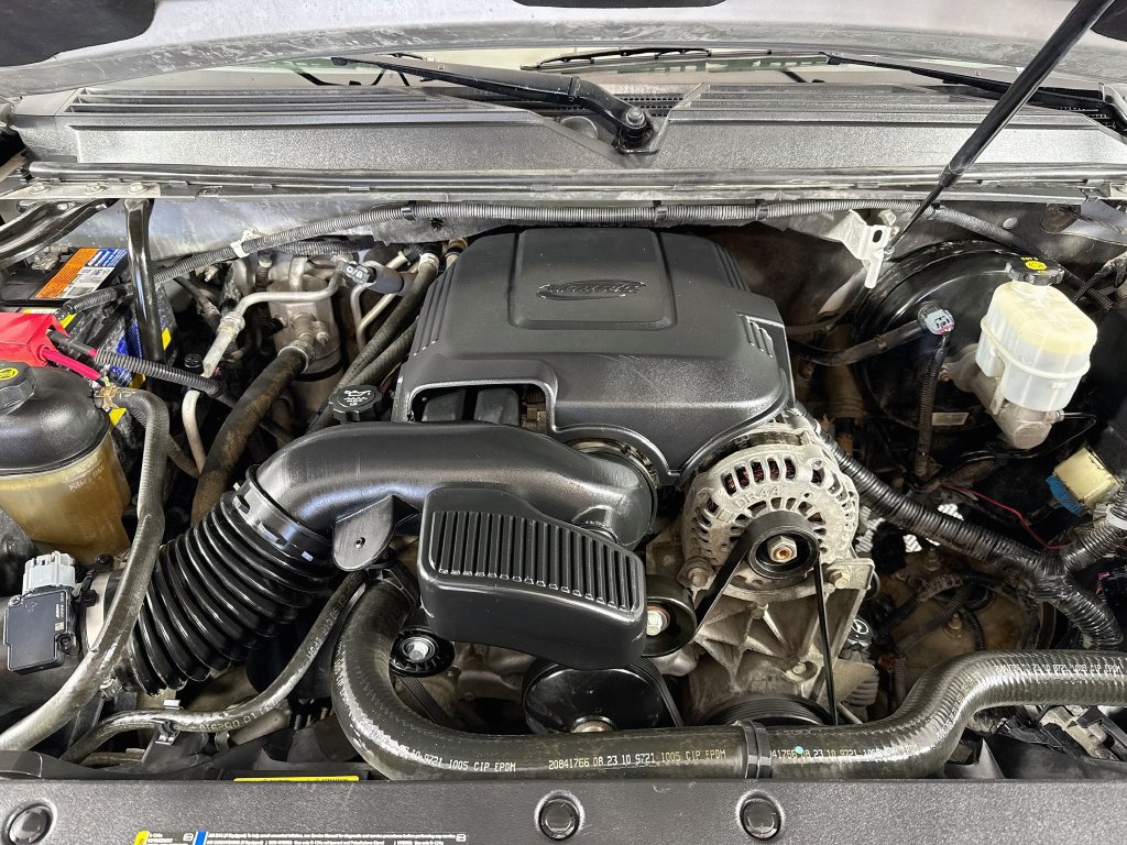 Used 2011 Chevrolet Suburban LT AWD/4WD image 30