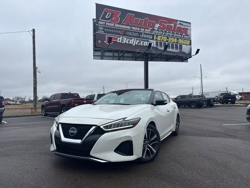 Used 2023 Nissan Maxima SL image 1