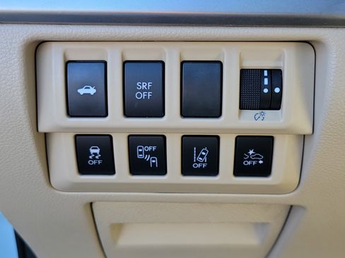 Used 2017 Subaru Legacy 2.5i Premium image 27