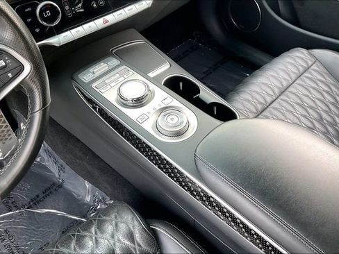 Used 2023 Genesis GV70 3.5T Sport w/ Sport Prestige Package AWD/4WD image 17
