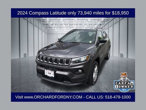 Used 2024 Jeep Compass Latitude AWD/4WD image 1