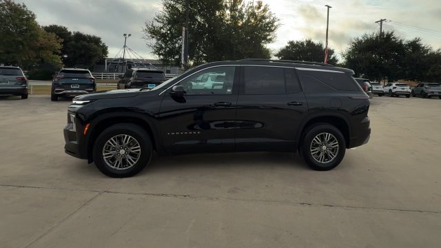 Certified 2026 Chevrolet Traverse LT w/ Driver Confidence Package FWD image 5