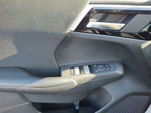 Used 2022 Mitsubishi Outlander ES image 14