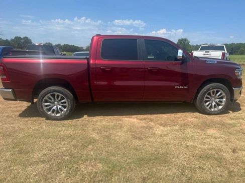 Used 2023 RAM 1500 Laramie AWD/4WD image 8