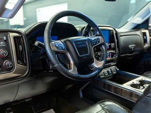 Used 2015 GMC Sierra 2500 Denali w/ Duramax Plus Package image 9