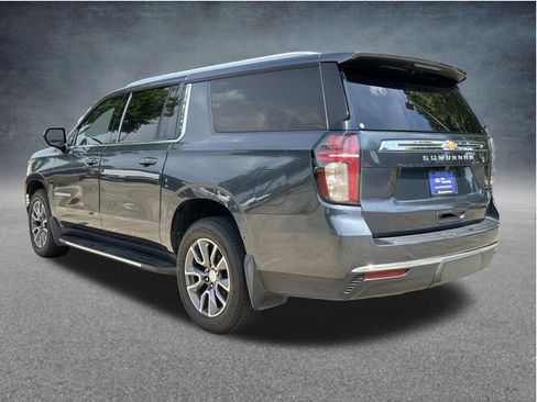 Used 2021 Chevrolet Suburban LS RWD image 6