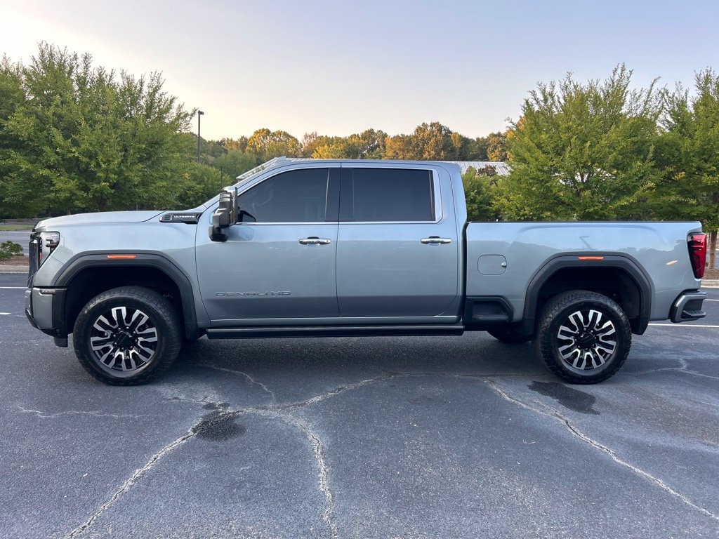 Used 2024 GMC Sierra 3500 Denali Ultimate AWD/4WD image 69