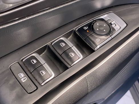 Certified 2026 Kia Sorento LX FWD image 18