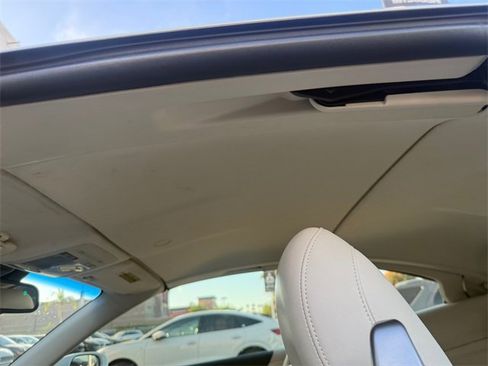 Used 2010 Lexus IS 250C image 14