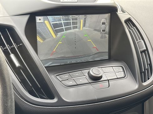 Used 2018 Ford Escape SEL image 24