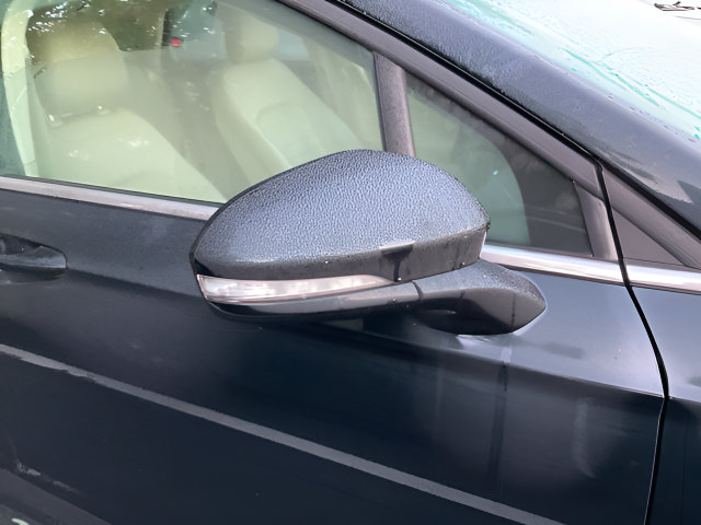 Used 2014 Ford Fusion SE FWD image 3