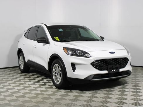 Used 2022 Ford Escape SE image 25