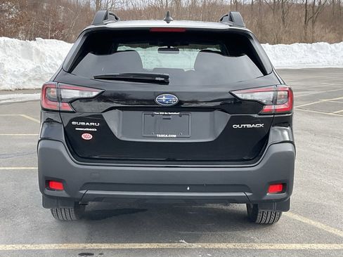 Used 2025 Subaru Outback Premium image 25