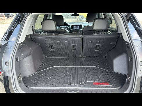 Used 2024 GMC Terrain SLT w/ Elevation Edition AWD/4WD image 26
