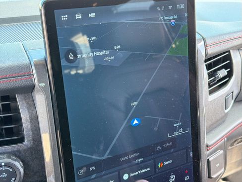 Used 2024 Ford Expedition Max Limited image 24