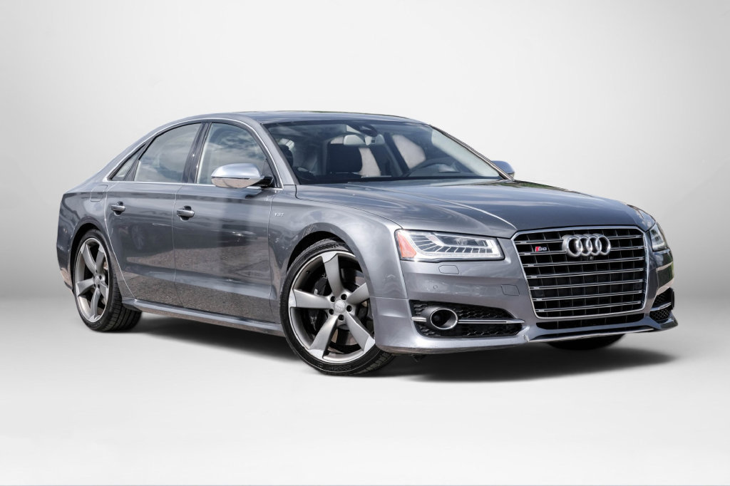 Used 2016 Audi S8 w/ Driver Assistance Package AWD/4WD image 4