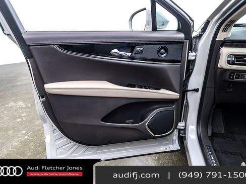 Used 2023 Lincoln Nautilus Reserve w/ Equipment Group 201A image 22